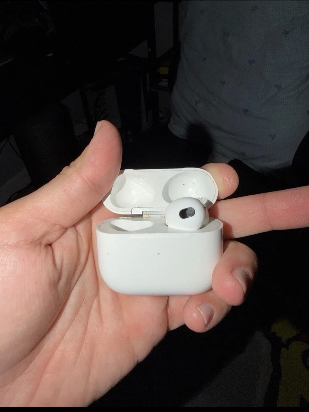 AirPods 2nd gen